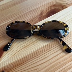 Vintage Oval Tortoise Sunglasses